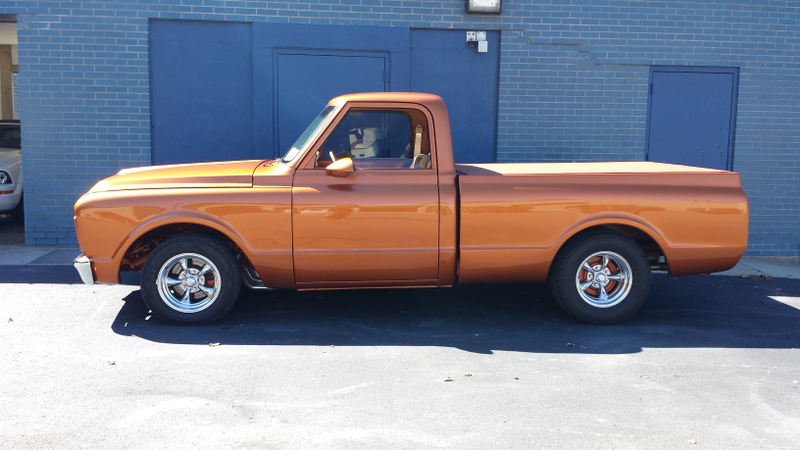 Illustration for article titled C10(?) Restomod Spotted In The Wild